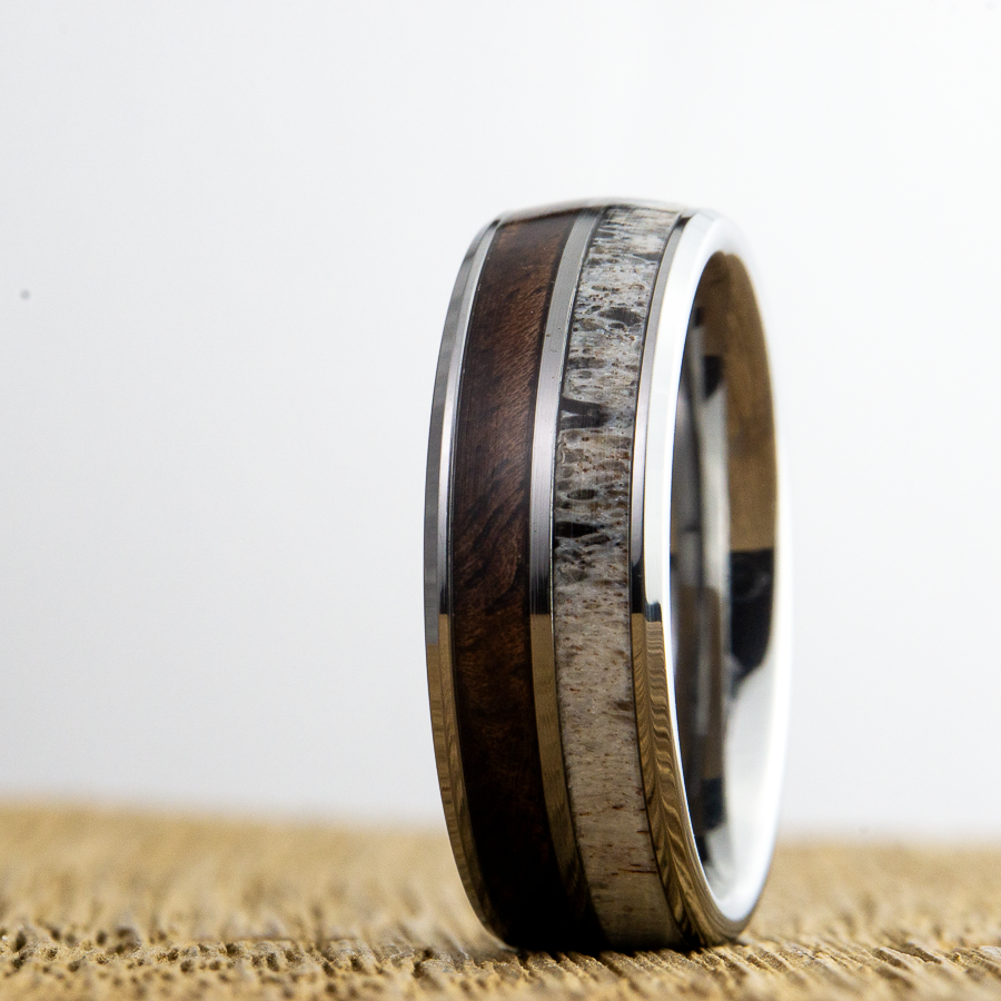 "The Hunter" Riflestock walnut and Deer antler on tungsten ring