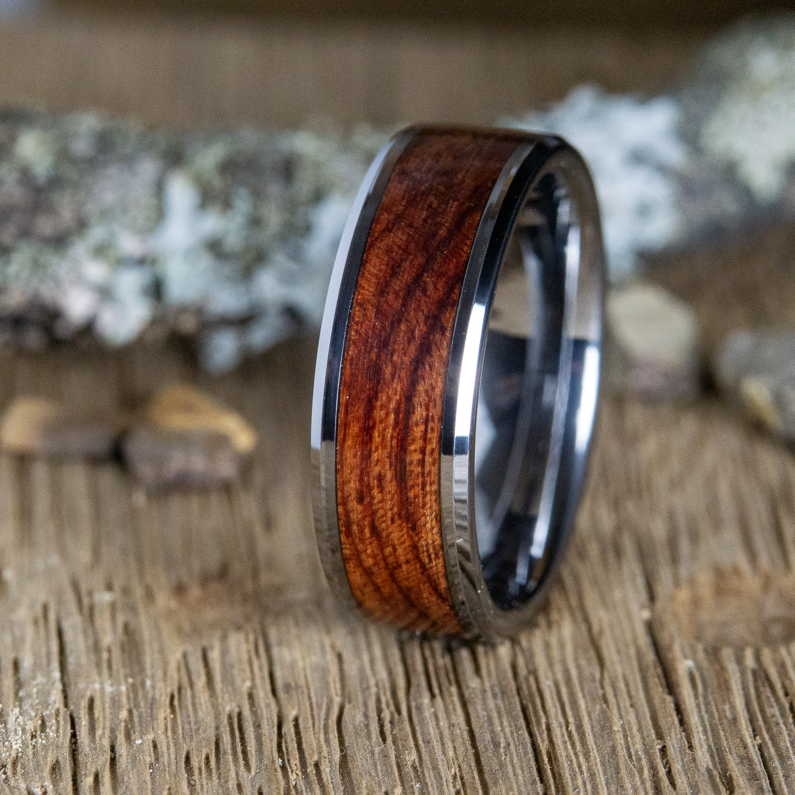 The timber rose- tungsten ring with rosewood inlay